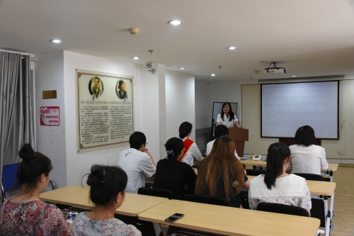 吉林分公司攜手吉林省腫瘤醫(yī)院前往長春市南關(guān)區(qū)新里社區(qū)開展義診活動。醫(yī)護人員們認(rèn)真解答市民們關(guān)于常見疾病的預(yù)防、治療及康復(fù)等方面的疑問，積極普及健康生活方式和醫(yī)療保健知識。工作人員向居民們宣傳反保險欺詐、防范非法集資等相關(guān)金融知識。